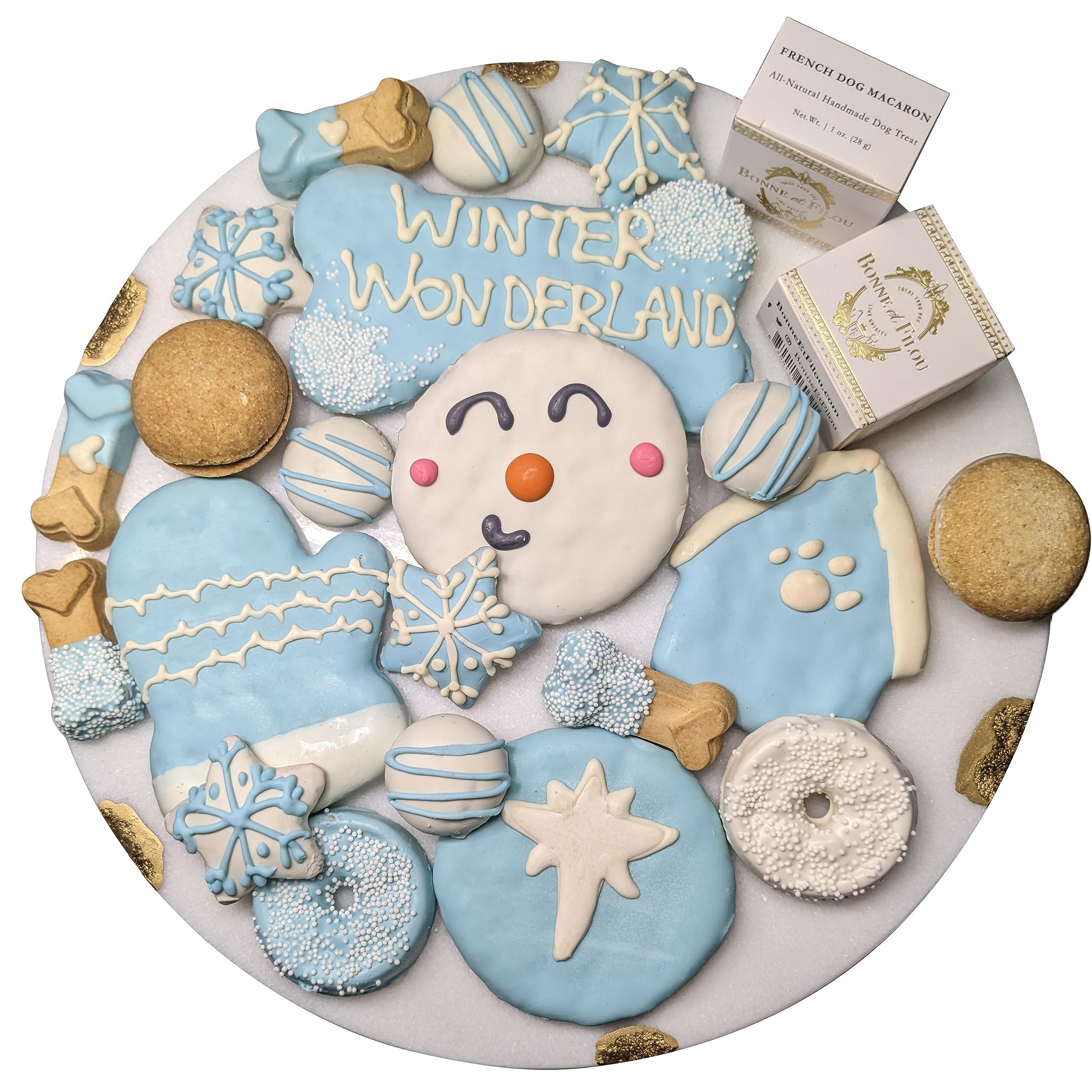Bonne et Filou Winter Dog Treats, Gourmet Gift Box, 21 Luxury Macarons, Truffles & Bone Cookies, Healthy & Delicious Treats for 