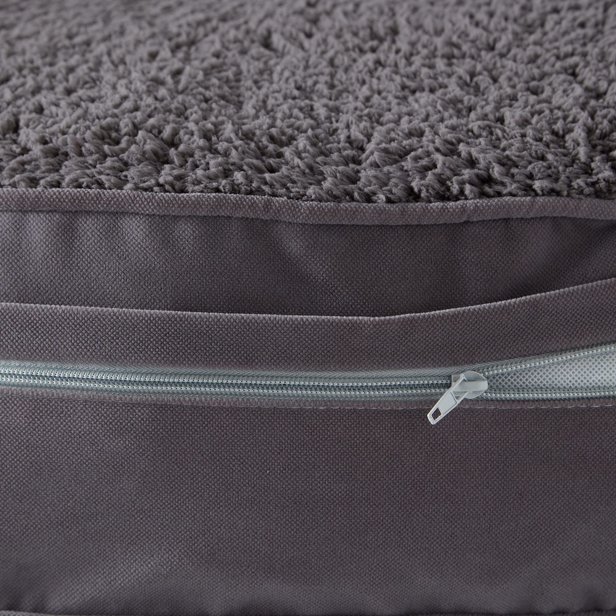 Happy Hounds Scout Deluxe Round Pillow Style Sherpa Dog Bed, Large (42 X 42 In.), Pewter