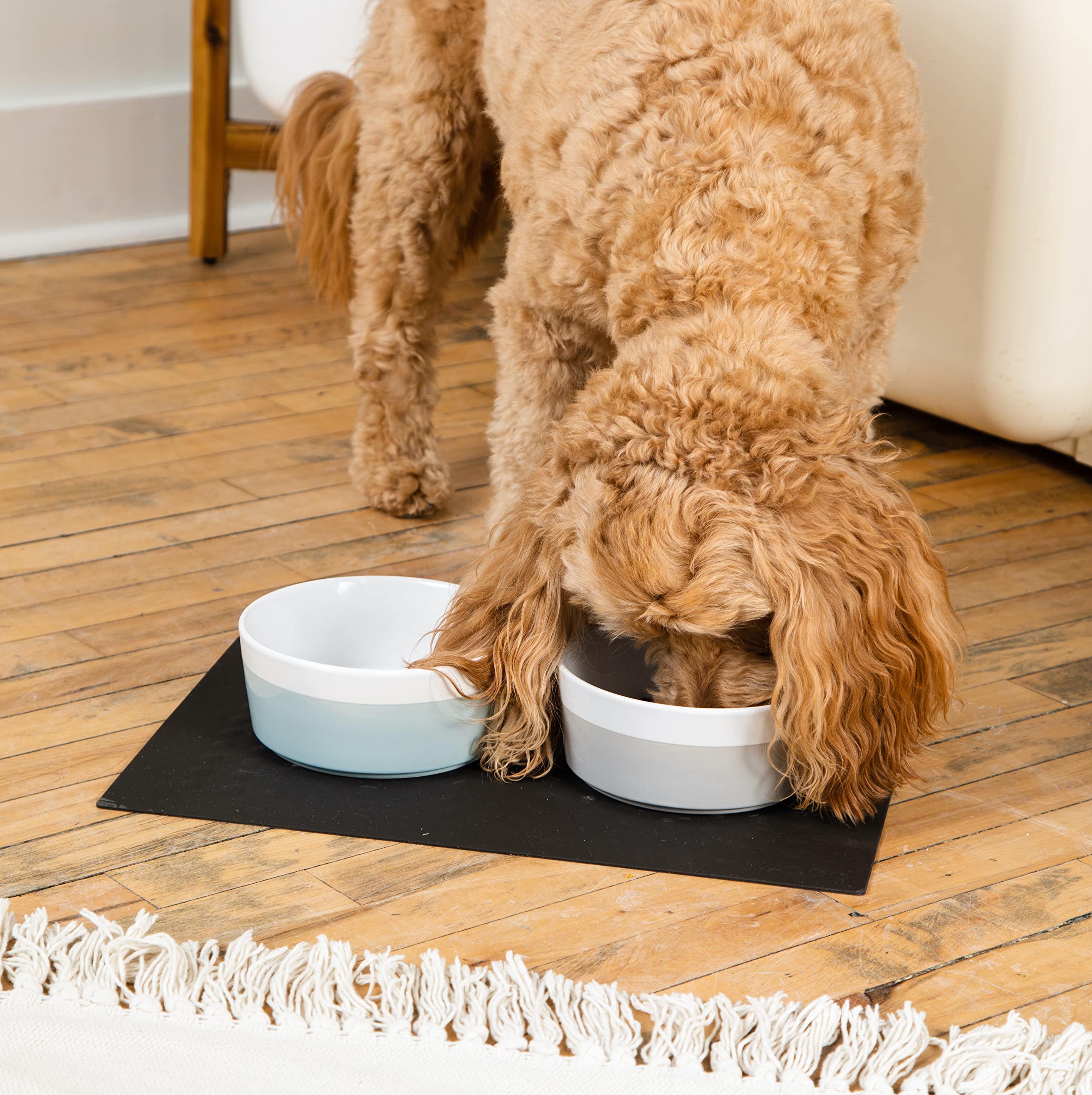 Waggo Dipper Ceramic Dog Bowl for Small and Large Breeds - Heavyweight and Durable Pet Food and Water Dish Crock, Dishwasher Saf