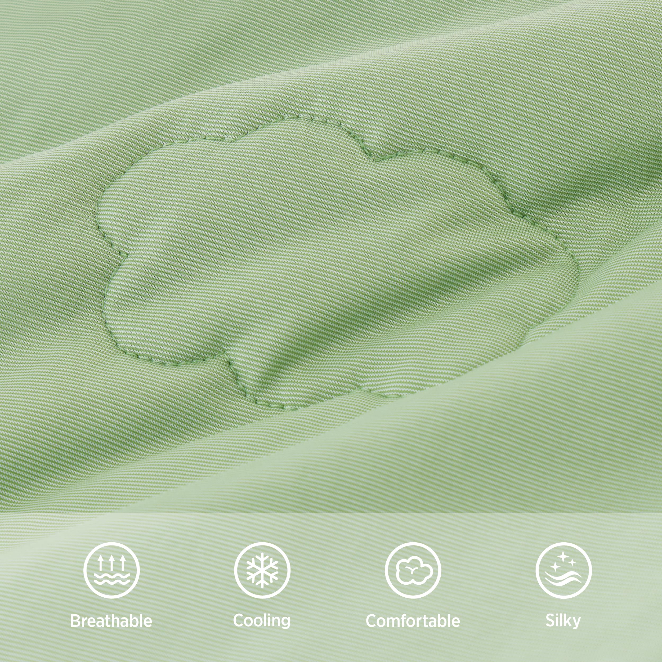 Lesure Premium Cooling Blanket for Medium Dogs - Washable Pet Mat with Q-MAX>0.4, Durable Self Cooling Summer Blanket for Hot We