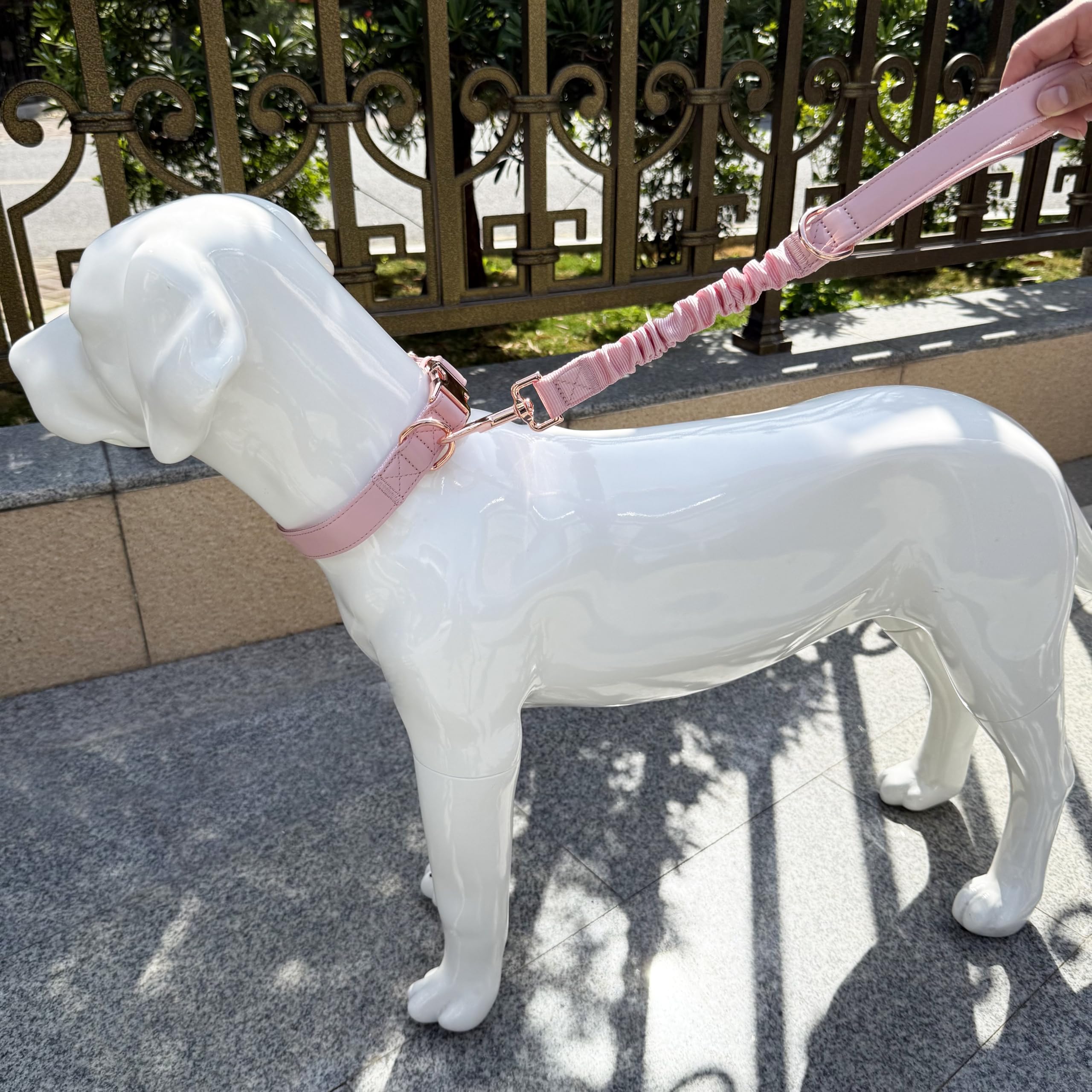 18'' Short Dog Leash Comfortable Soft Nylon Bungee Resistance Elastic Short Leash For Large And Medium Dogs (Pink, 18''-24'')