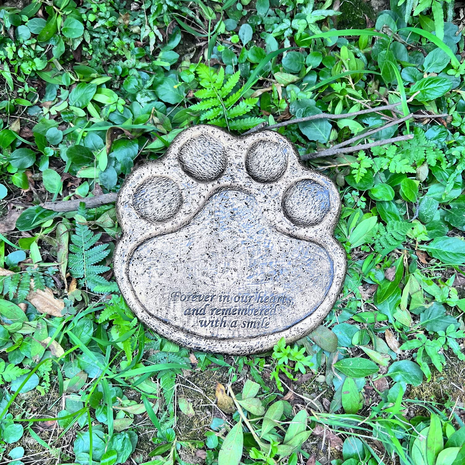 Garden Stepping Stone, Paw Of Dog Cat Pet Memorial Stones, Loss Of Pet Gift - 7.5'' L X 7.5'' W X 0.6'' D