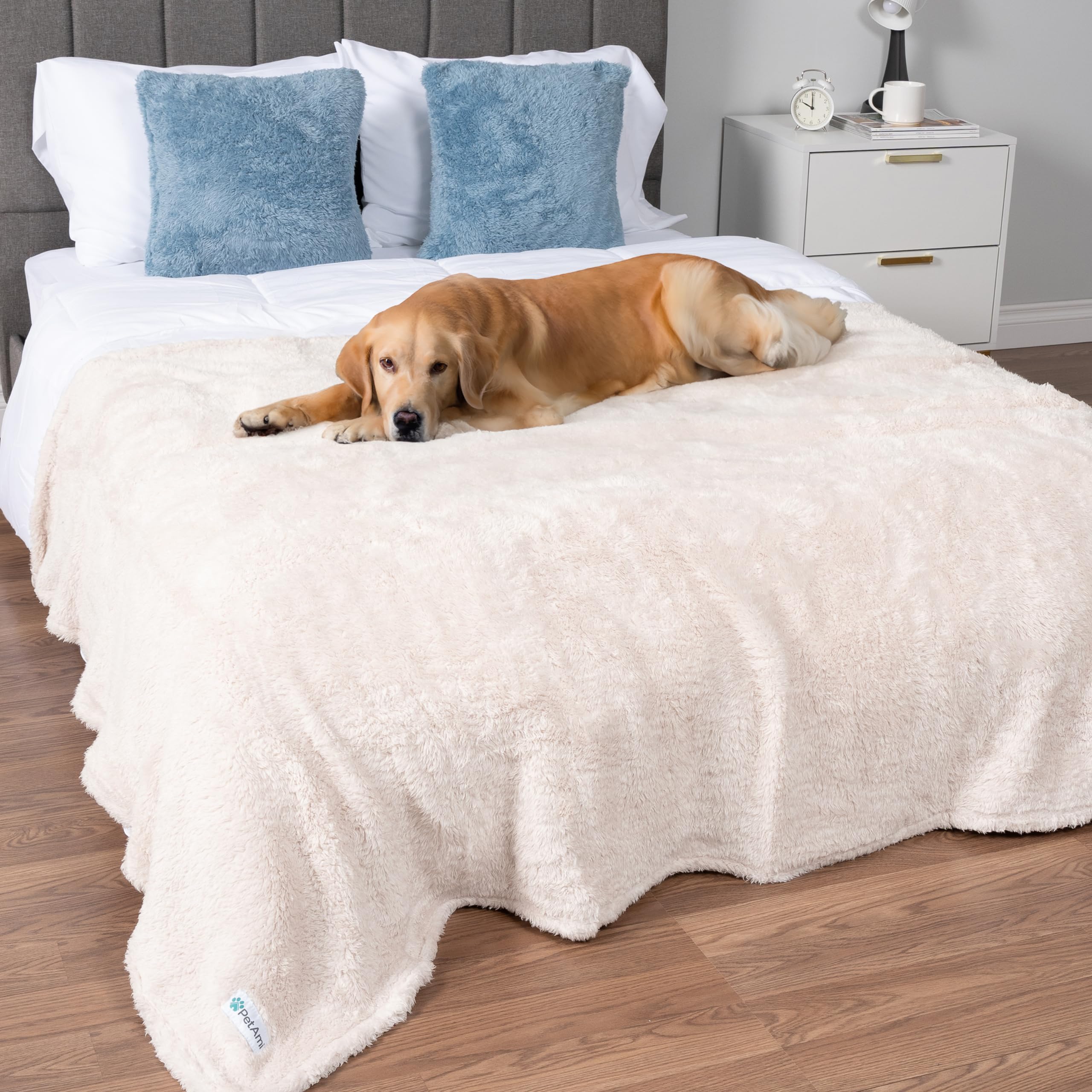 PetAmi Dog Blanket for Large Dogs Beige, Fluffy Soft Puppy Blanket, Sherpa Fleece Cat Blanket for Kitten, Calming Pet Blanket Th