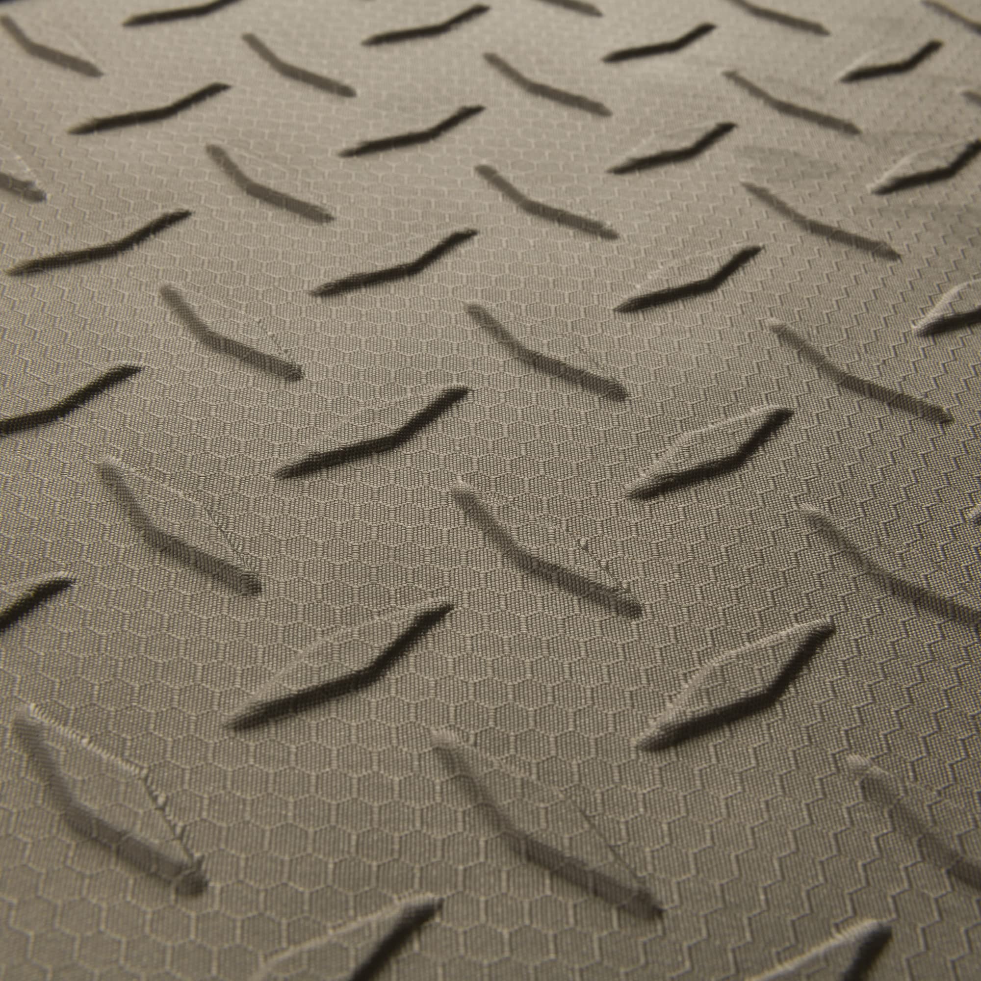 Browning Pet Dish Mat, Easy to Clean Dish Mat with Rubber Non-Skid Base, Elk Grey