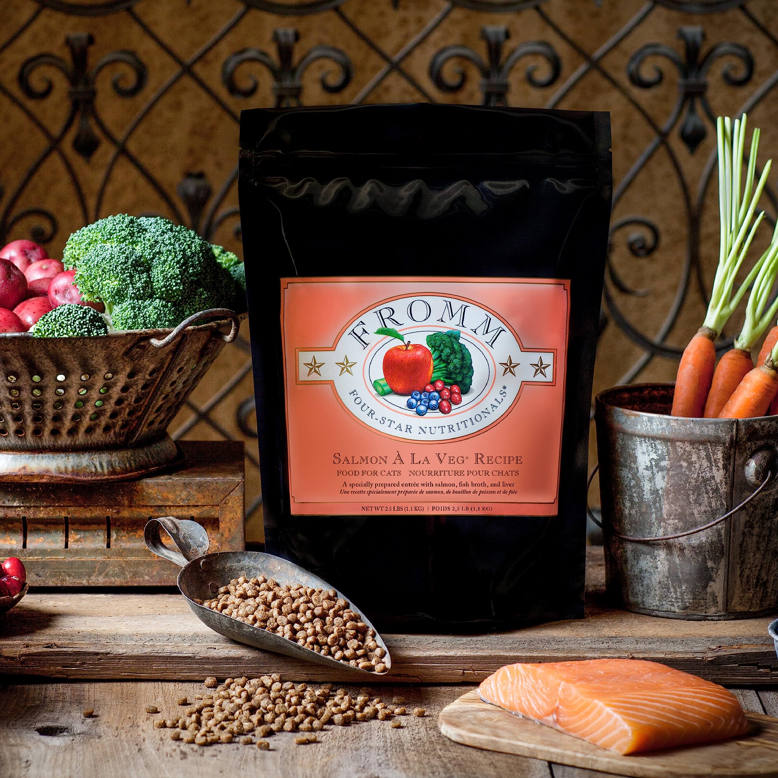 Fromm Four-Star Nutritionals Salmon A La Veg Cat Food - Premium Dry Cat Food - Salmon Recipe - 10 lb