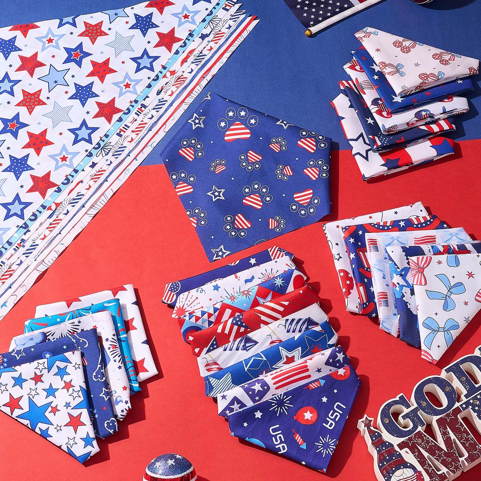 32 Pcs Patriotic Dog Bandanas Red White and Blue 4th of July Dog Bandanas American Flag Pet Scarf Triangle USA Bibs Independence