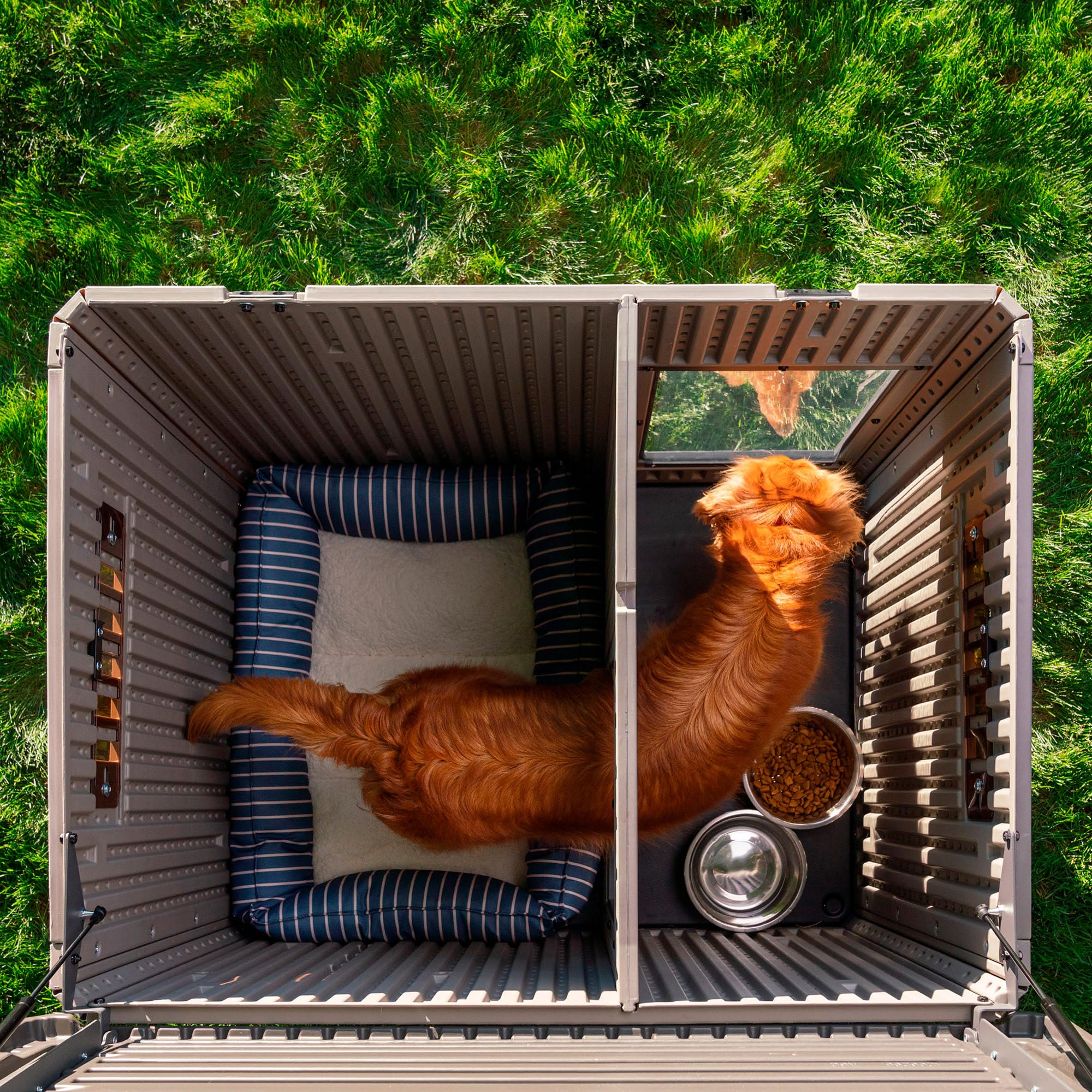 Lifetime Deluxe Dog House, Weather Protected with Adjustable Vents, Ideal Shelter for Medium to Large Dogs