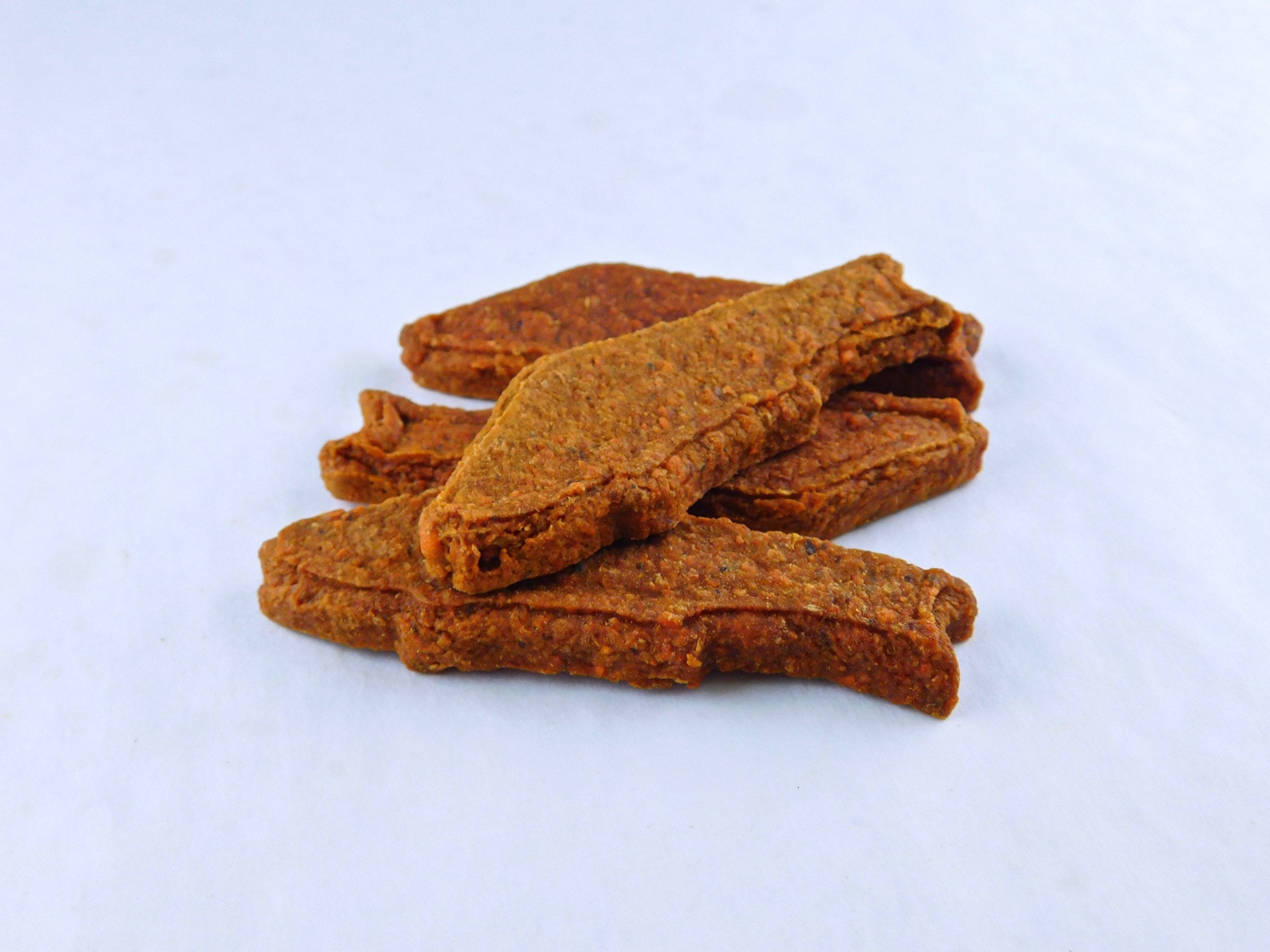 Carolina Prime Pet 45111 Salmon And Sweet Tater Fillets Treat For Dogs, 5 oz pouch