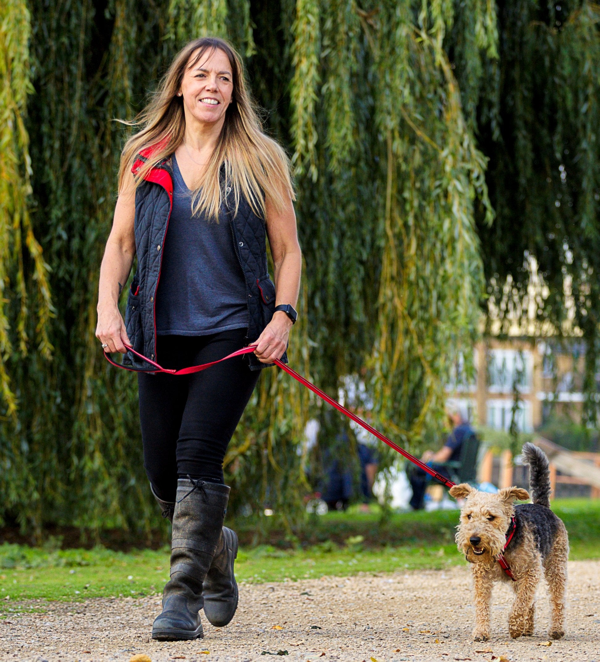 Halti Leash For Dogs - Premium Nylon Puppy & Dog Leash, Reflective Neoprene-Padded Handle, Comfortable & Easy To Use. Suitable For Medium & Large Dogs (Size Large, Black)