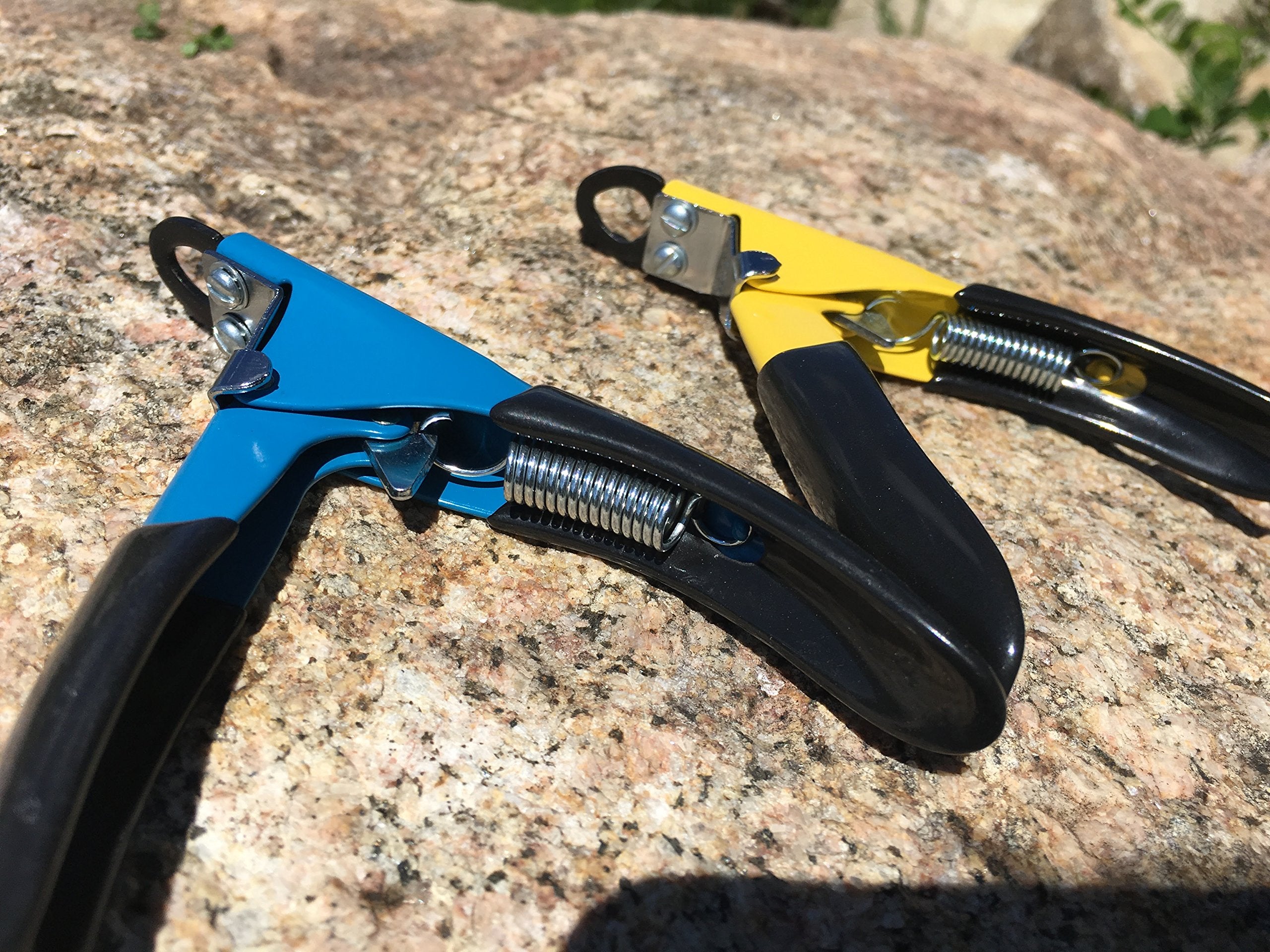 Resco Deluxe Dog Nail Clippers, Original Pet Nail Trimmer, Made In Usa, Small/Medium, Blue