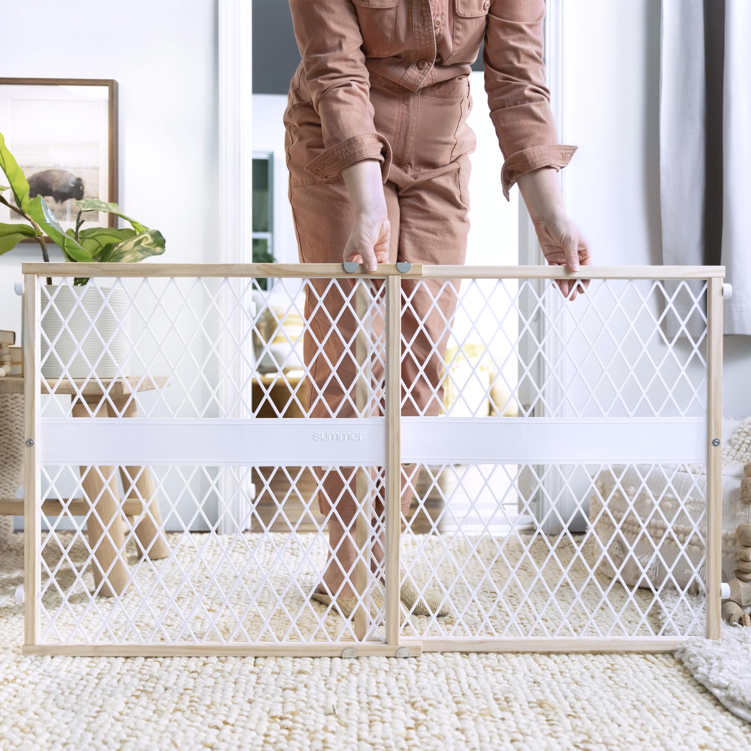 Summer Infant Secure Pressure Mount Wood & Plastic Baby Gate, Natural Hardwood Finish - 24    Tall, Fits Openings up to 27.5