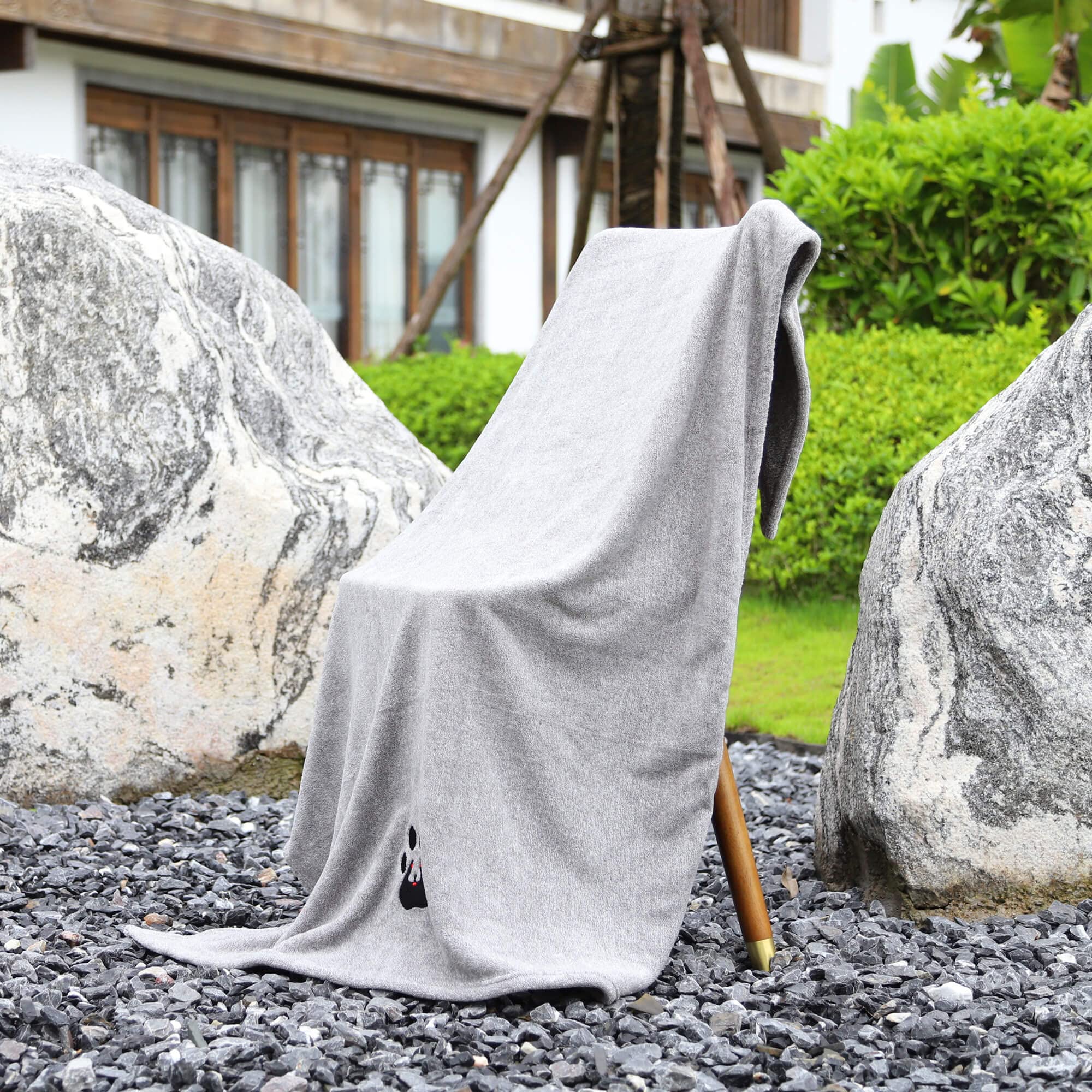 Dogvingpk Extra Large Dog Towels For Drying Dogs - Pack Of 2 - Super Absorbent Soft Microfiber Pet Bath Grooming Towel For Dogs Cats And Other Pets (Xl-55' * 36', Green And Gery)