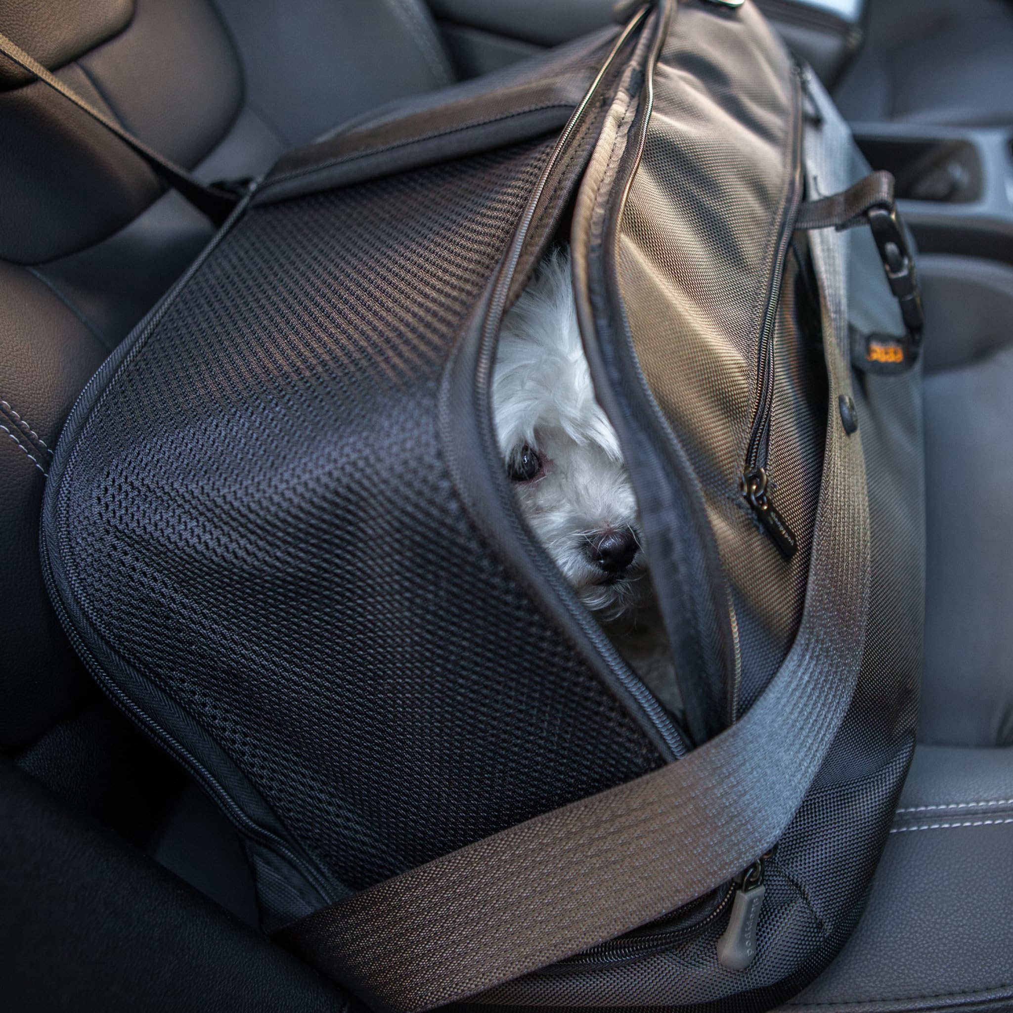 Sleepypod Air - Airline Approved Pet Carrier And Crash-Tested Car Seat For Cats And Dogs Up To 18 Lbs (Jet Black)