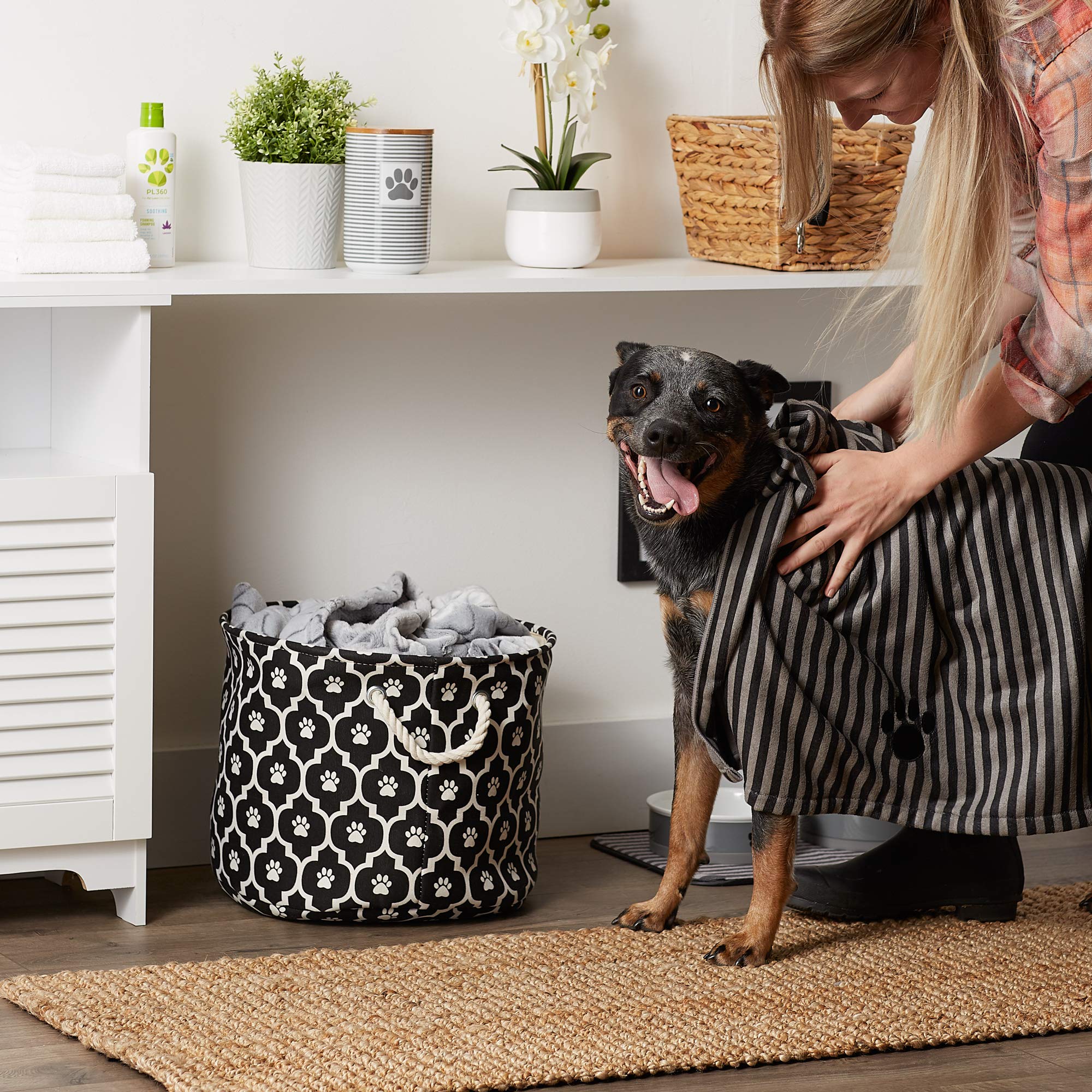 Bone Dry Pet Grooming Towel Collection Absorbent Microfiber X-Large, 41x23.5, Striped Black