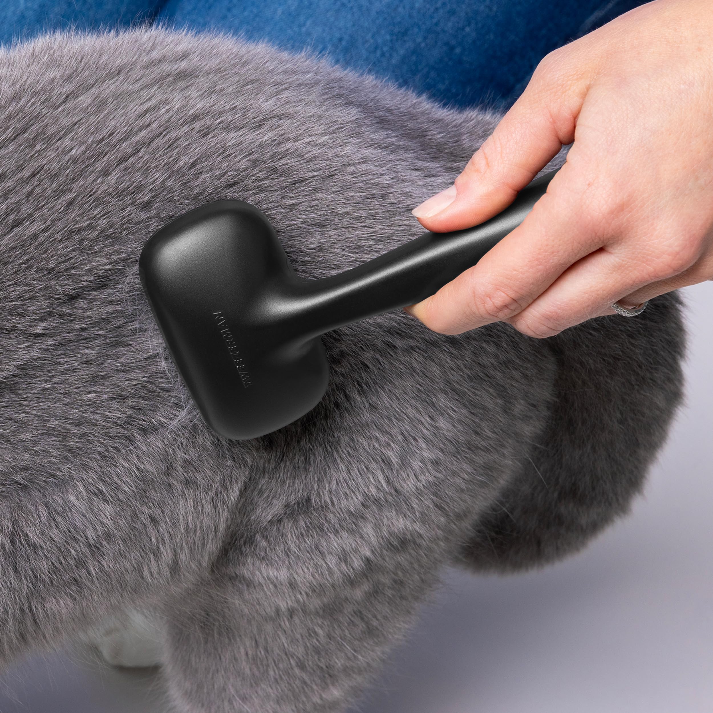 Tweezerman Dog And Cat Slicker Brush For Small Pets, Grooming Brush With Coated Bristles To Prevent Scratching And Ergonomic Han