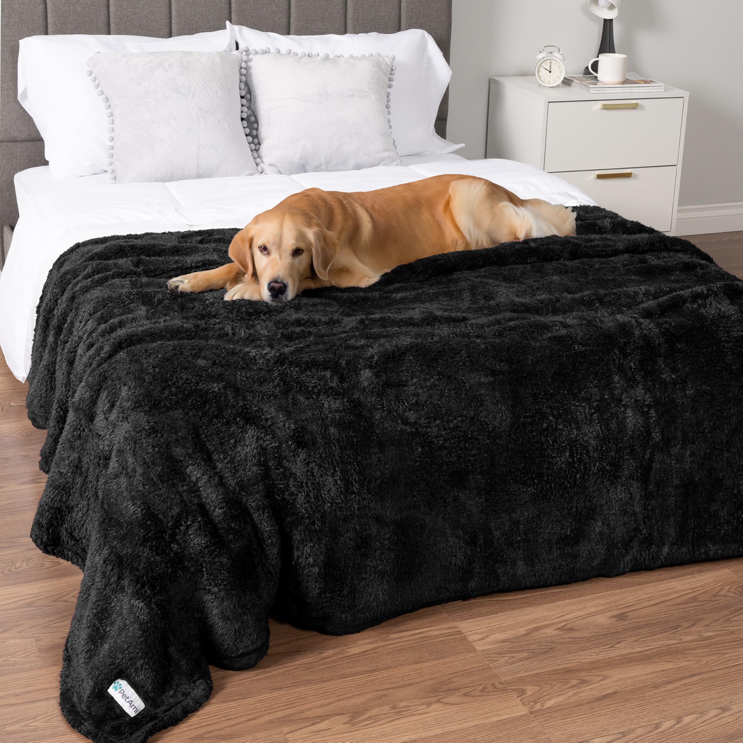 Petami Fluffy Waterproof Dog Blanket For Bed Large Dogs, Soft Warm Pet Sherpa Throw Pee Proof Couch Cover, Reversible Cat Blanket Sofa Crate Kennel Protector, Washable Mat Queen (Black, 90X90)