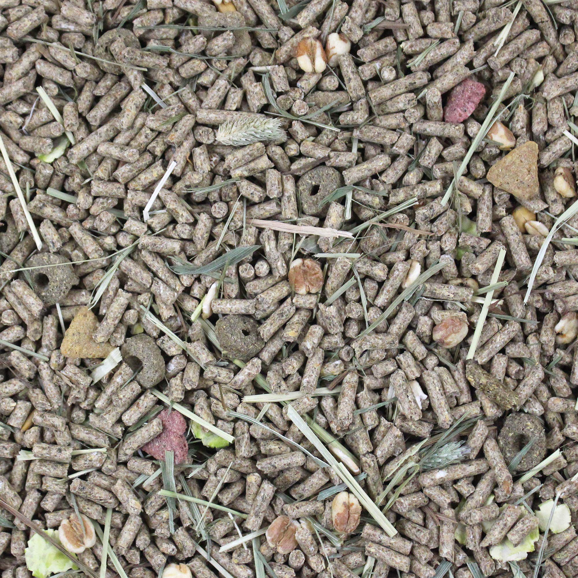 Vitakraft Vita Smart Chinchilla Food - Vitamin-Fortified Complete Nutrition - Natural Forage Blend - Timothy Hay Pellets for Chi