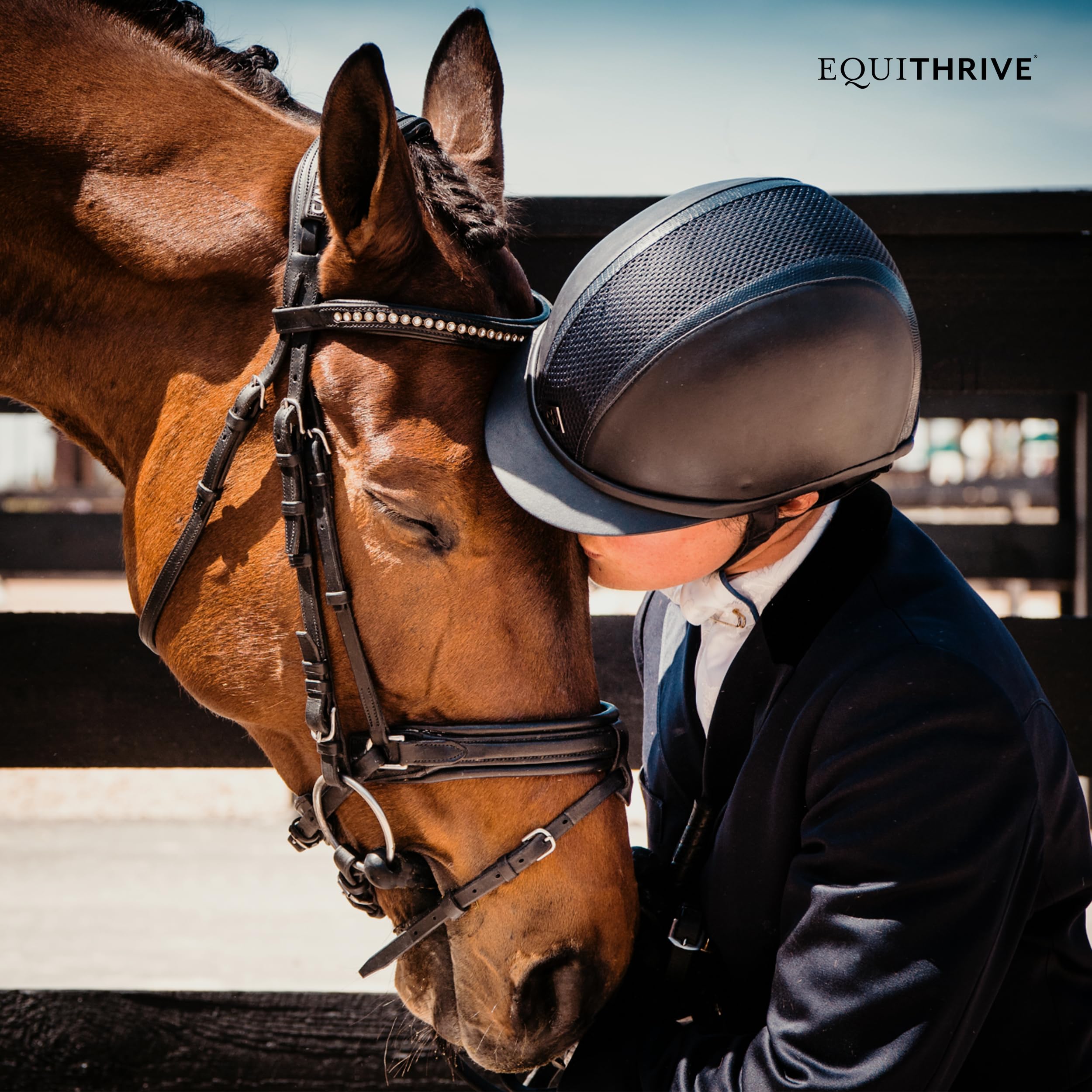 Equithrive Complete Joint Supplement Pellets with Resveratrol, Glucosamine, Chondroitin, Hyaluronic Acid and MSM for Horses, 1.6