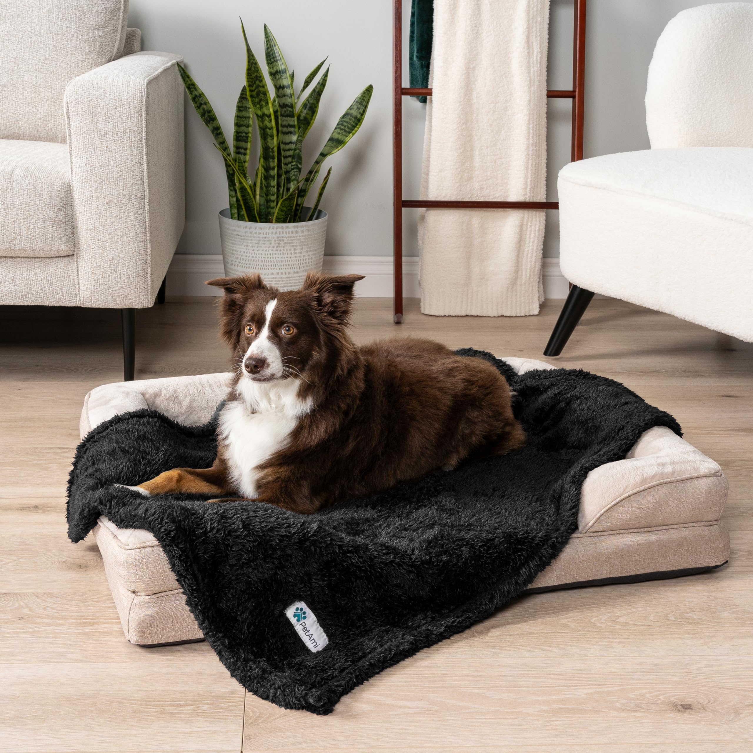 PetAmi Dog Blanket for Small Medium Dogs Black, Fluffy Soft Puppy Blanket, Sherpa Fleece Cat Blanket for Kitten Doggie, Calming