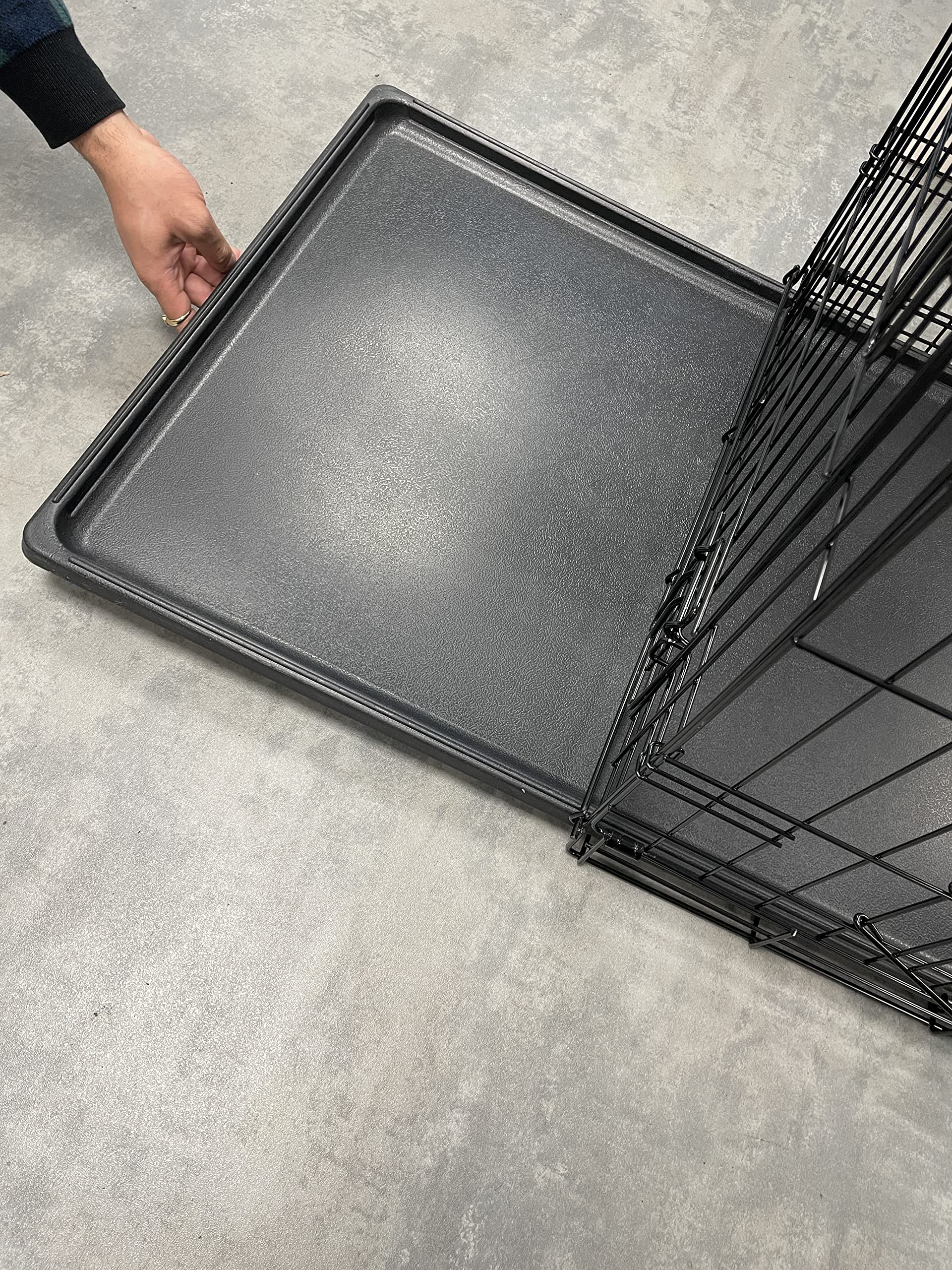 Shine Mount Dog Puppy Crate Large 36 Inch Black Metal Double Door Removable Abs Tray Folding Flat Cage Perfect Bed Training Pet Car Travel Easy Access Storage (Dog Crate Large 36 Inch/ Fast Delivery