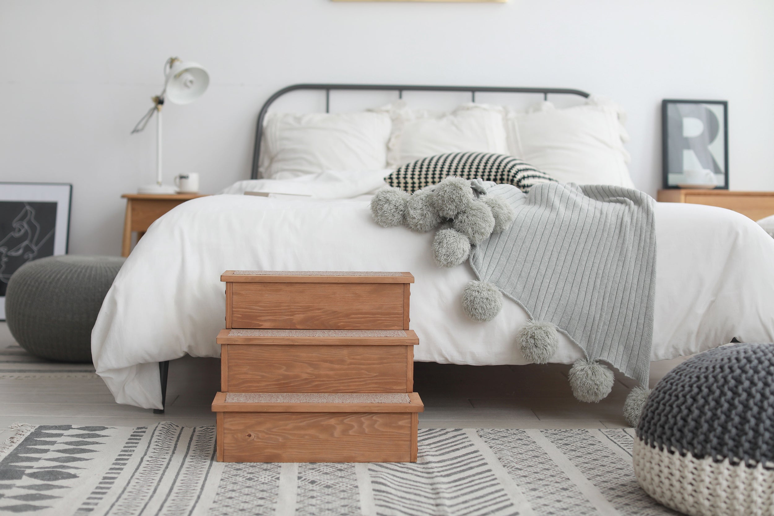 zoovilla Yorkshire Pet Step - Wood Bedside Ramp with Storage, 15.55"D x 17.50"W x 14.76"H, Natural Wood, Model PTR0082212010