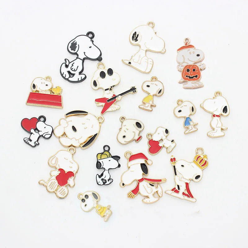 10pcs Cartoon Snoopy Decorations Cute Dog Alloy Pendant Animal Series Children's DIY Creative Fashion Jewelry Accessories Gift