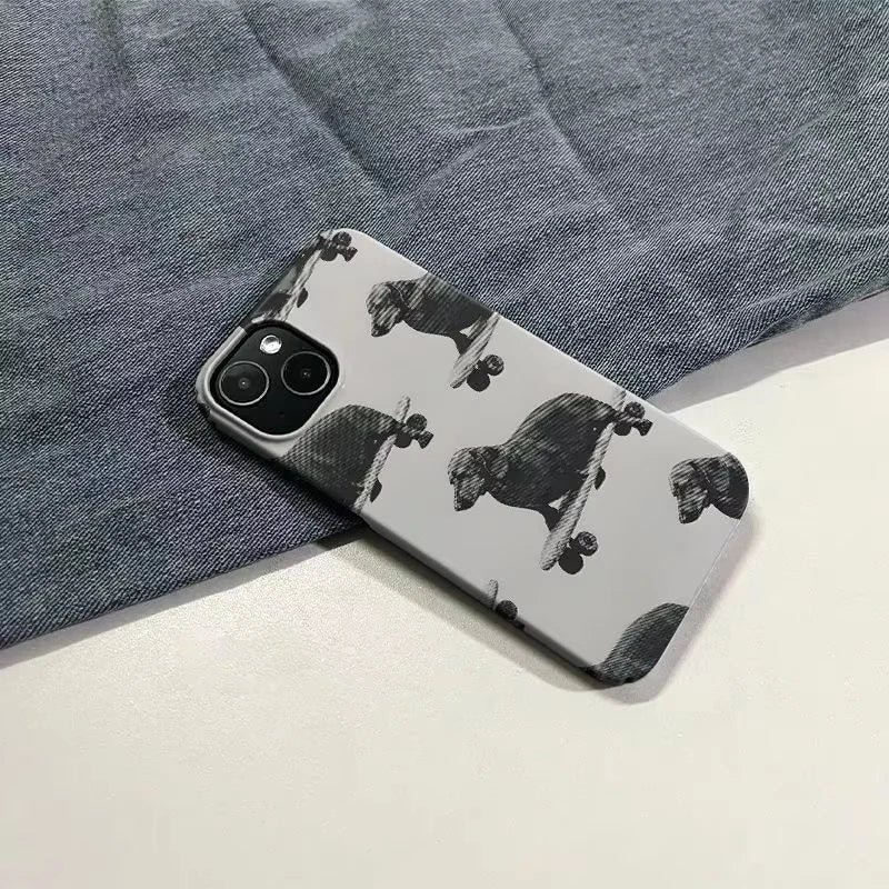 Playful Dachshund Skateboard Black & White Dog Skating Phone Case For iPhone 17 Air 16 E 15 14 13 12 11 Pro Max Plus Cover