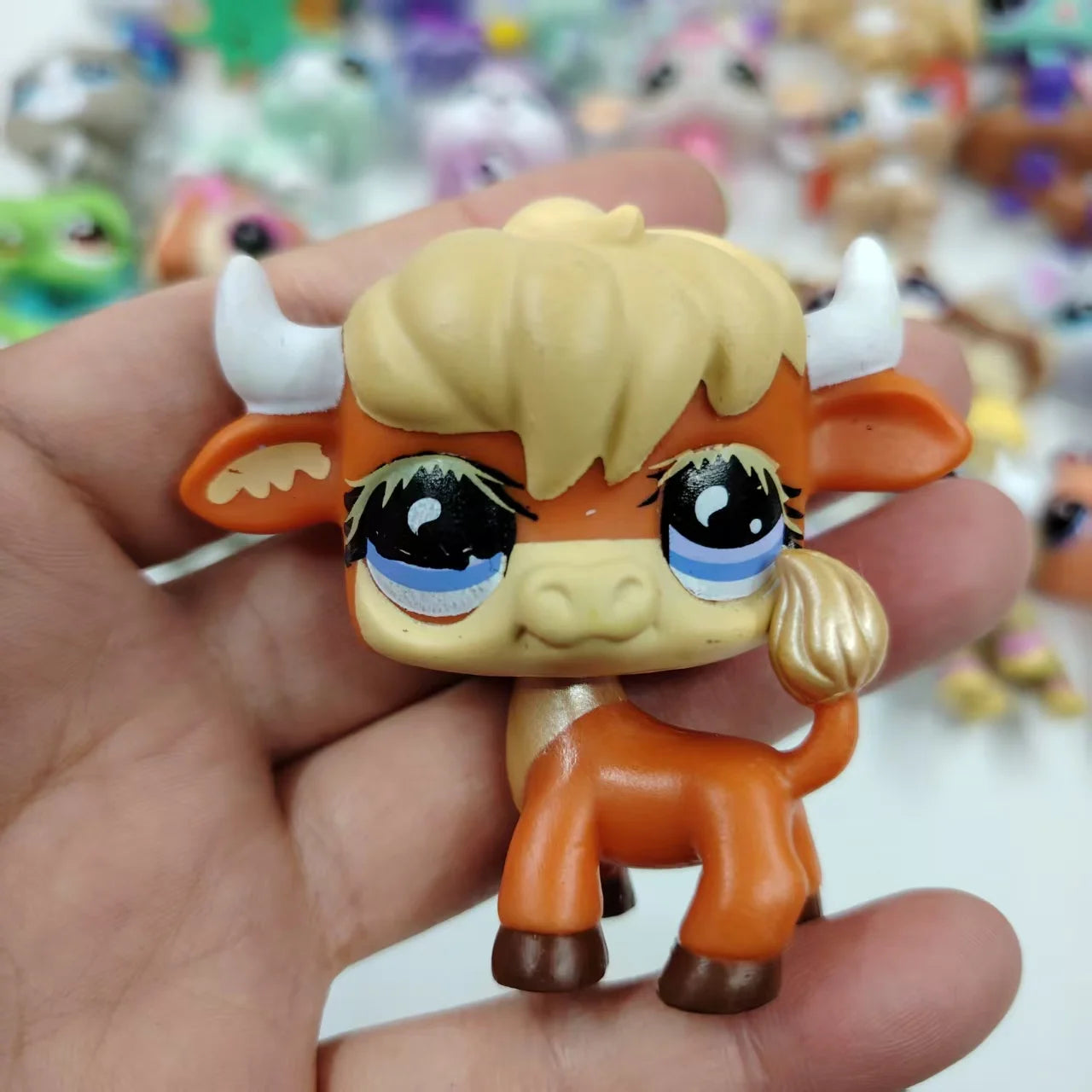 2025 Newest LPS Pet Toys Cute Animal Can Shake Head Kitten Original Collection Toys for Girls Christmas Birthday Gift