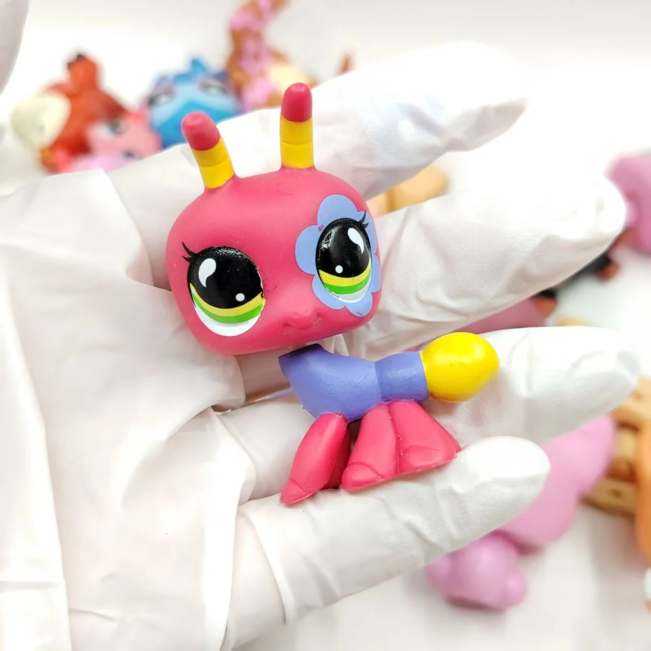 2025 Newest LPS Pet Toys Cute Animal Can Shake Head Kitten Original Collection Toys for Girls Christmas Birthday Gift