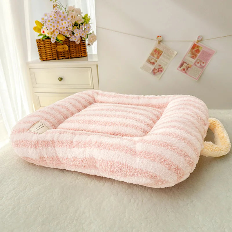 Cute Soft Pet Cat Bed Pad For Four Seasons Soft Plush Oval Comfortable Sleeping Washable for Small Medium Dogs/Cats Pet Products