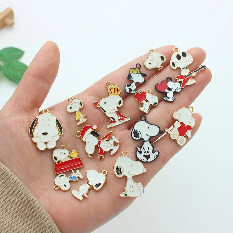 10pcs Cartoon Snoopy Decorations Cute Dog Alloy Pendant Animal Series Children's DIY Creative Fashion Jewelry Accessories Gift