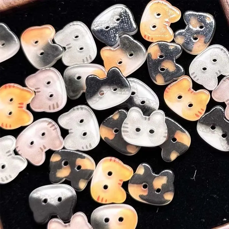 30pcs Cat Buttons Cute Creative Calico Cat Buttons Fashionable Resin Ginger Cat Buttons Clothes Accessories