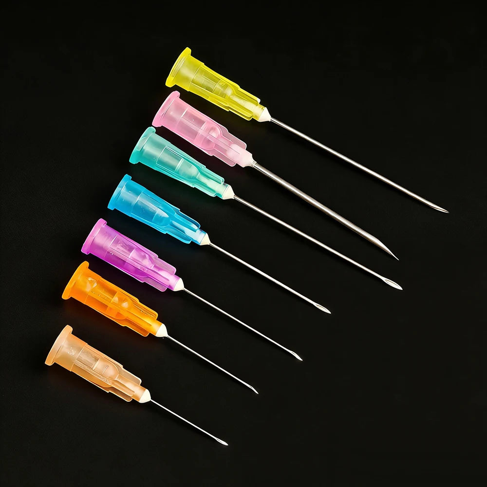 7-Piece Set of Glue Applicators and Syringes for Veterinary and Industrial Use, Pet Feeding, with 1+3+5+10+20+30ml Capacities, Equipped with Pointed Needles and Caps, Suitable for Liquids, Glue, Ink, Perfume, and Lip Gloss Pr