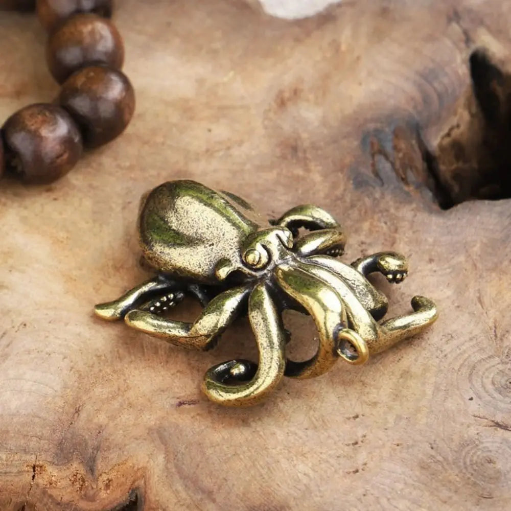 Creative Octopus Model Ornament Brass Octopus Sculpture Tea Pets Desk Ornament Accessories