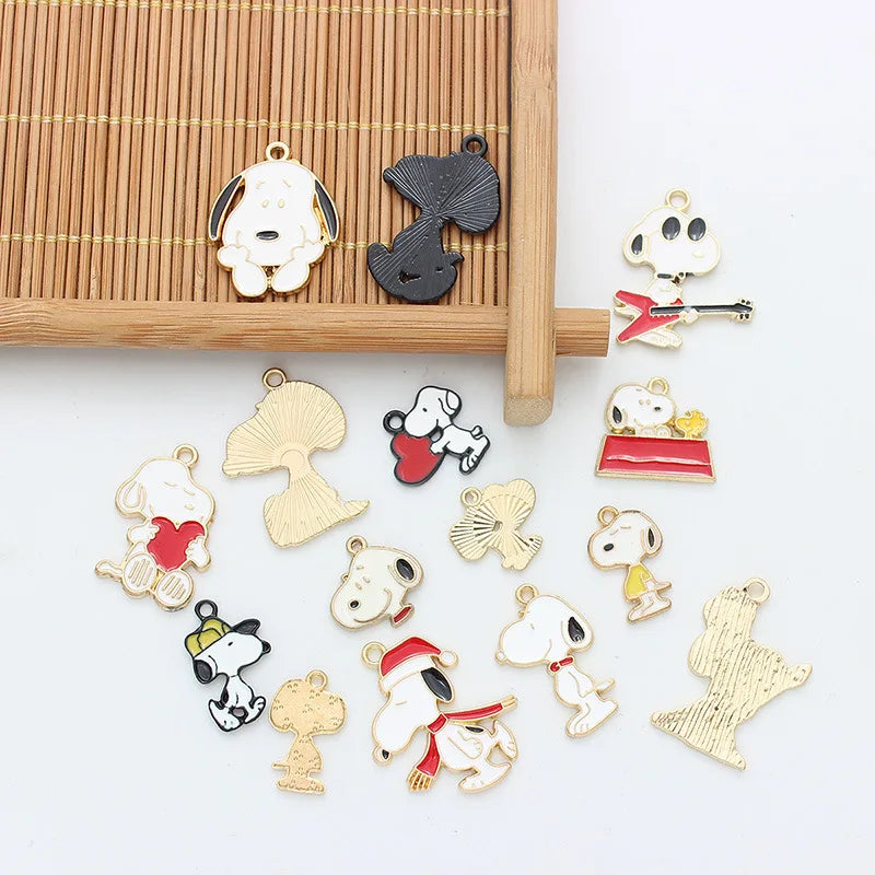 10pcs Cartoon Snoopy Decorations Cute Dog Alloy Pendant Animal Series Children's DIY Creative Fashion Jewelry Accessories Gift