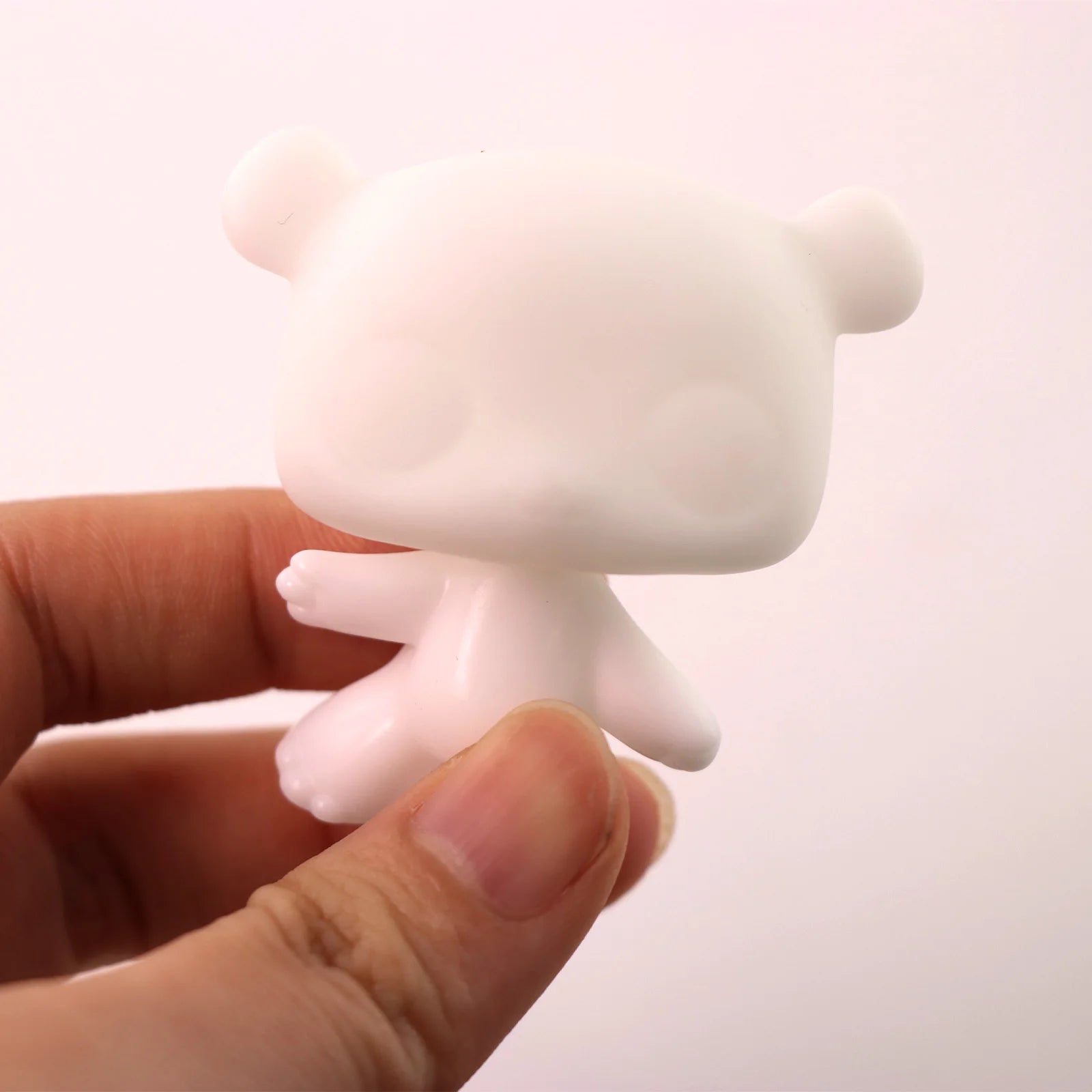 Minilpsshop White Base For Pet Shop Toy Crocodile Spider German Shepherd Turtle Panda Bull Terrier and Sheepdog DIY Painting