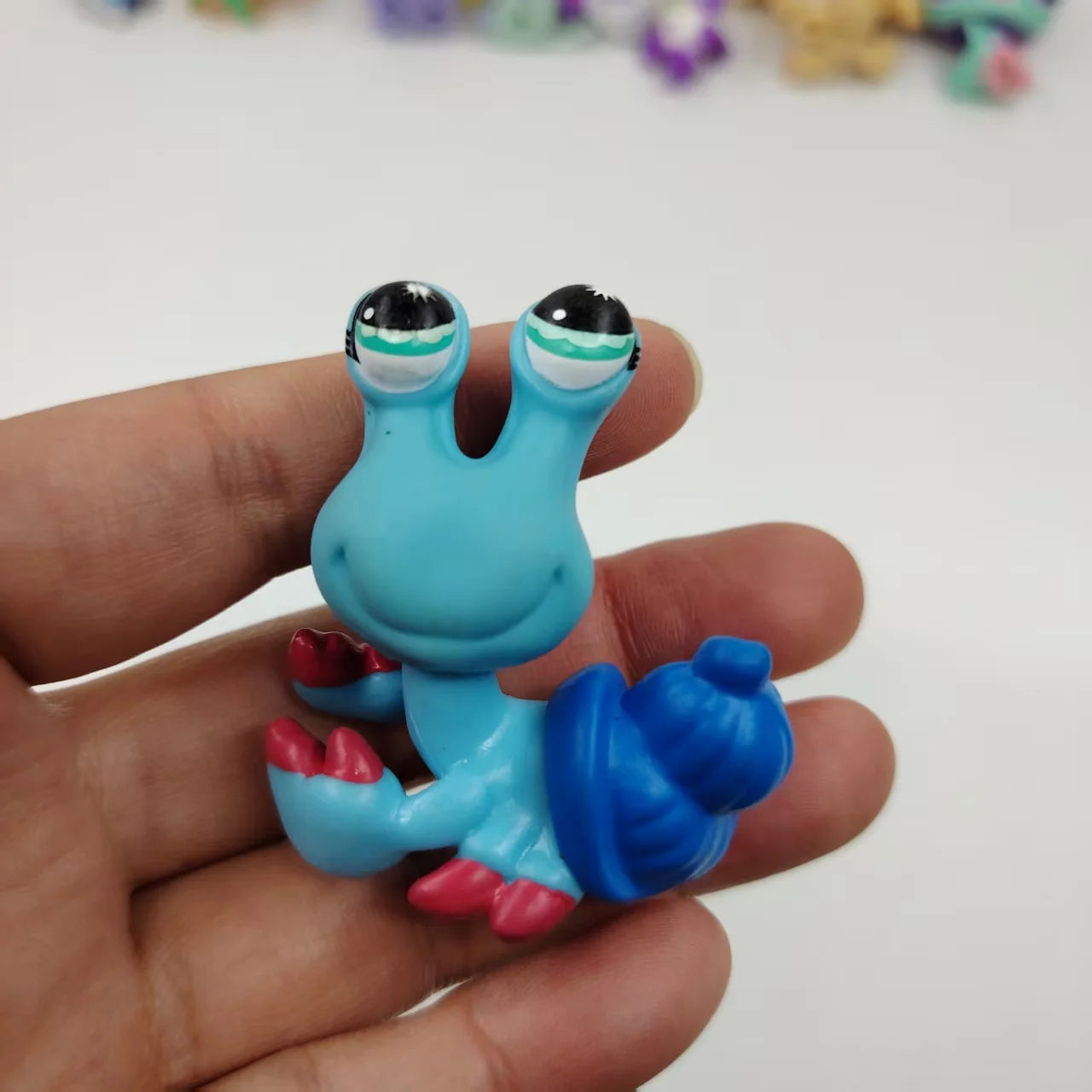 NEW LPS Pet Toys Cute Animal Can Shake Head Kitten Series 4 Original Collection Toys for Girls Christmas Birthday Gift