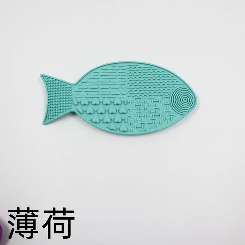 Suitable for Pets Weighing Less Than 3 Kilograms Mat Cats Slow Food Bowls Suction Cup Feeding Food Silicone Lick, Product Small