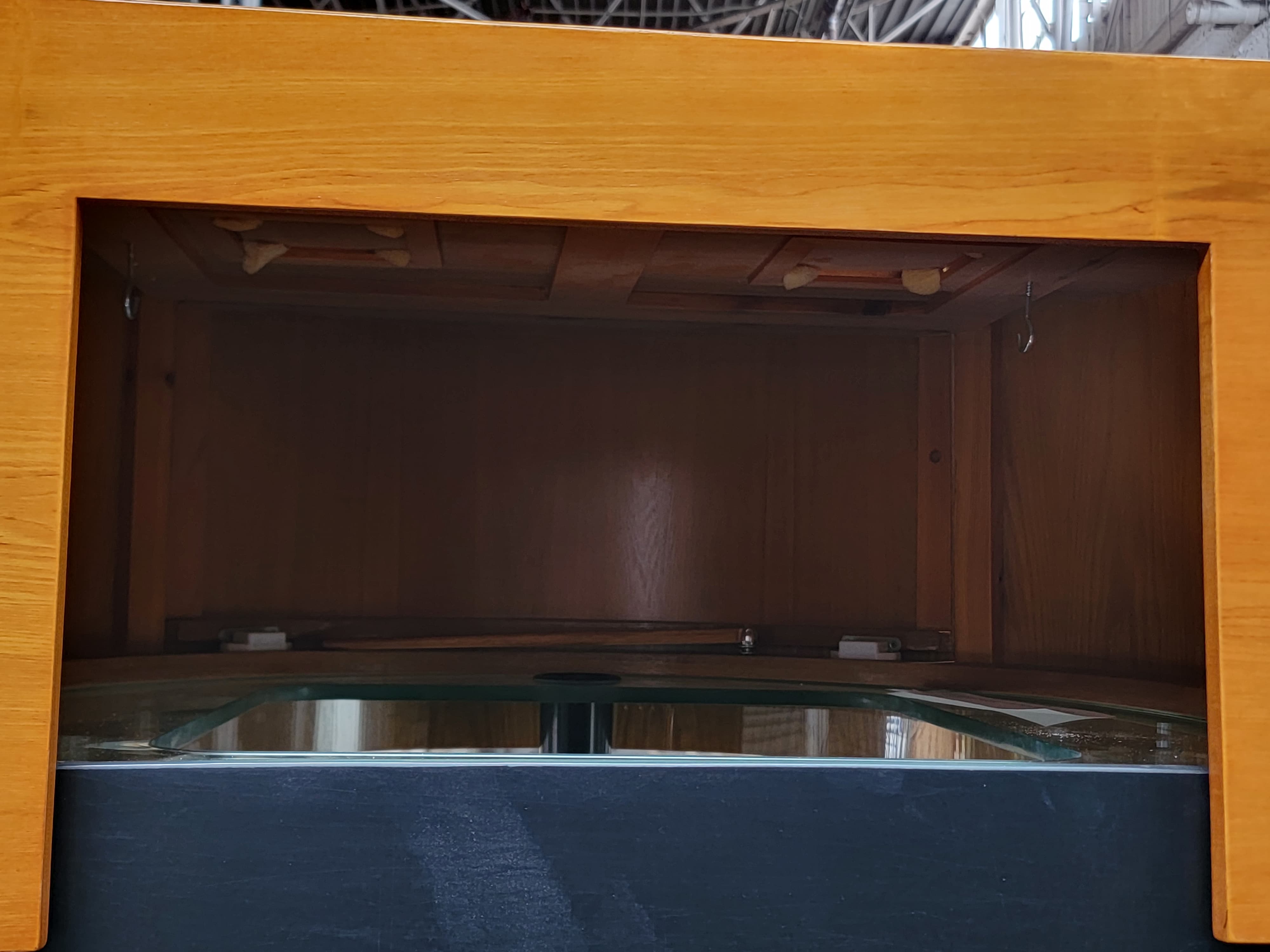 90 Gallon Glass 3/4 Cylinder Round Reef Aquarium With Stand and Canopy in Golden Oak