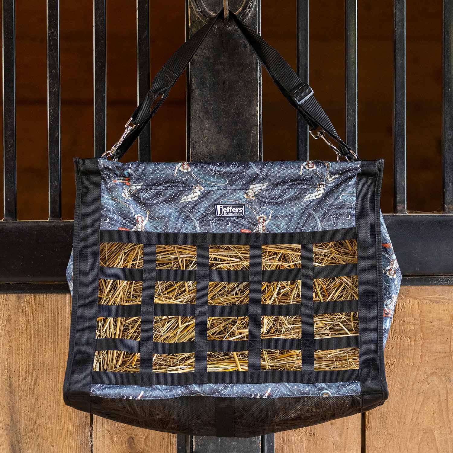 Jeffers Expression Extend-Feed Hay Bag for Horses & Livestock