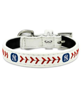 MLB New York Yankees classic Leather Baseball Dog collar (Toy)