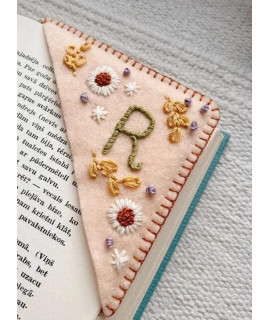 Personalized Hand Embroidered Corner Bookmark, Hand Stitched Felt Corner Letter Bookmark, Felt Triangle Bookmark, Cute Flower Letter Embroidery Bookmarks For Book Lovers