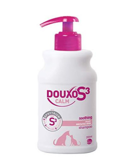 DOUXO S3 calm Itch Relief Dog and cat Shampoo - Hypoallergenic Fragrance - for Itchy or Irritated Skin - Veterinary Recommended and clinically Proven - Safe Skincare Selection - 200ml