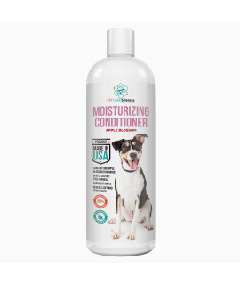 PET CARE Sciences 8 fl oz Dog Conditioner - Dog Hair Conditioner Detangler - Conditioner for Dogs - Dog Grooming Supplies Conditioners - Made in The USA