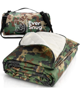 EverSnug Large Waterproof Outdoor Blanket - Extra Thick Premium Quilted Fleece, Waterproof & Windproof, great for camping, Picnics, Beaches, Stadiums, Dogs (camo)